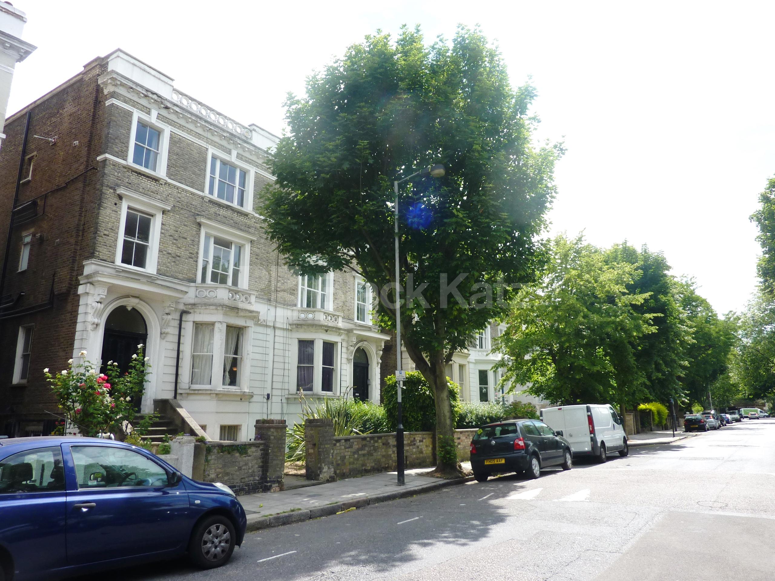 			NEW INSTRUCTION!, 2 Bedroom, 1 bath, 1 reception Flat			 Hilldrop Road, TUFNELL PARK  N7